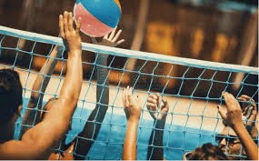 一日英超动向：多人争抢曼联临时主帅职责，罗塞尼尔喜欢当教练