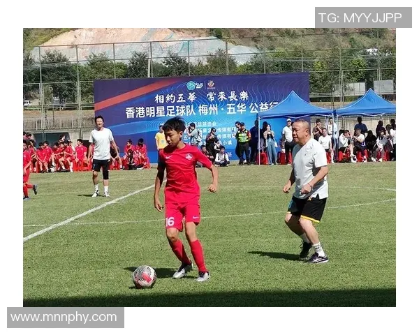 拉亚：联赛仍是重心 状态好对欧冠有利 创造历史