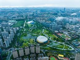 记者：诺坎普保安看到梅西后非常惊讶，当即就放他进去了