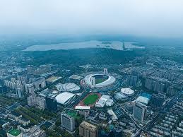 98-117！这是湖人关键时刻的改变，除了雄鹿，他们最后5分钟无敌