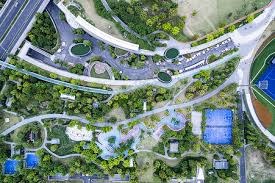 芝加哥小熊队宣布拒绝贝林杰的选择权，这位前 MVP 重返自由市场引发多队哄抢